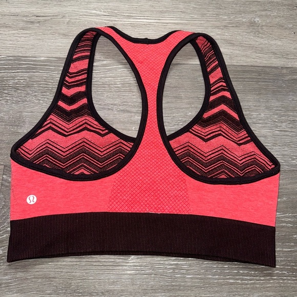 Lululemon Ebb & Flow Racerback Bra Reversible size 6 - Picture 12 of 13